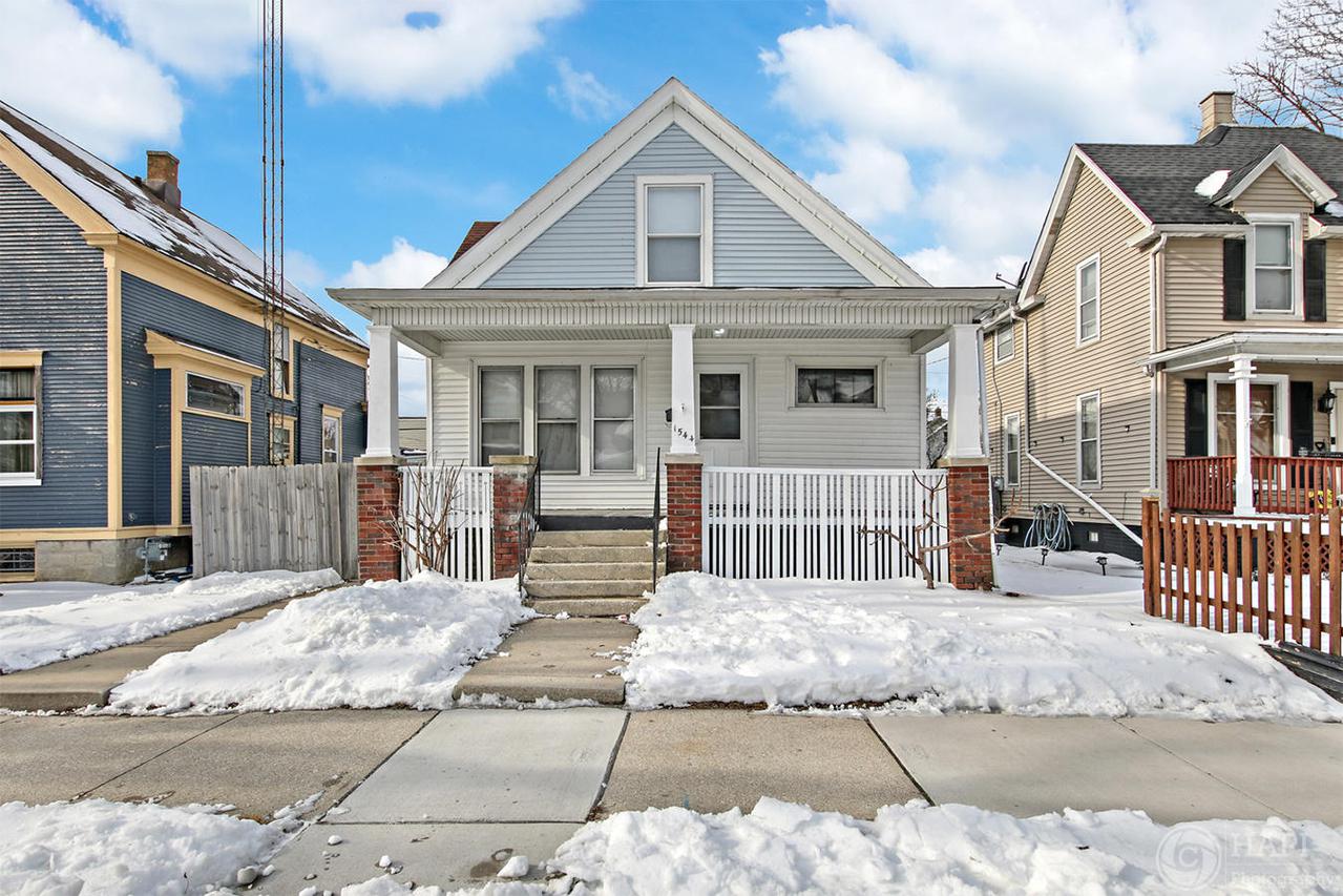 1544 Grange Ave, Racine, WI 53405