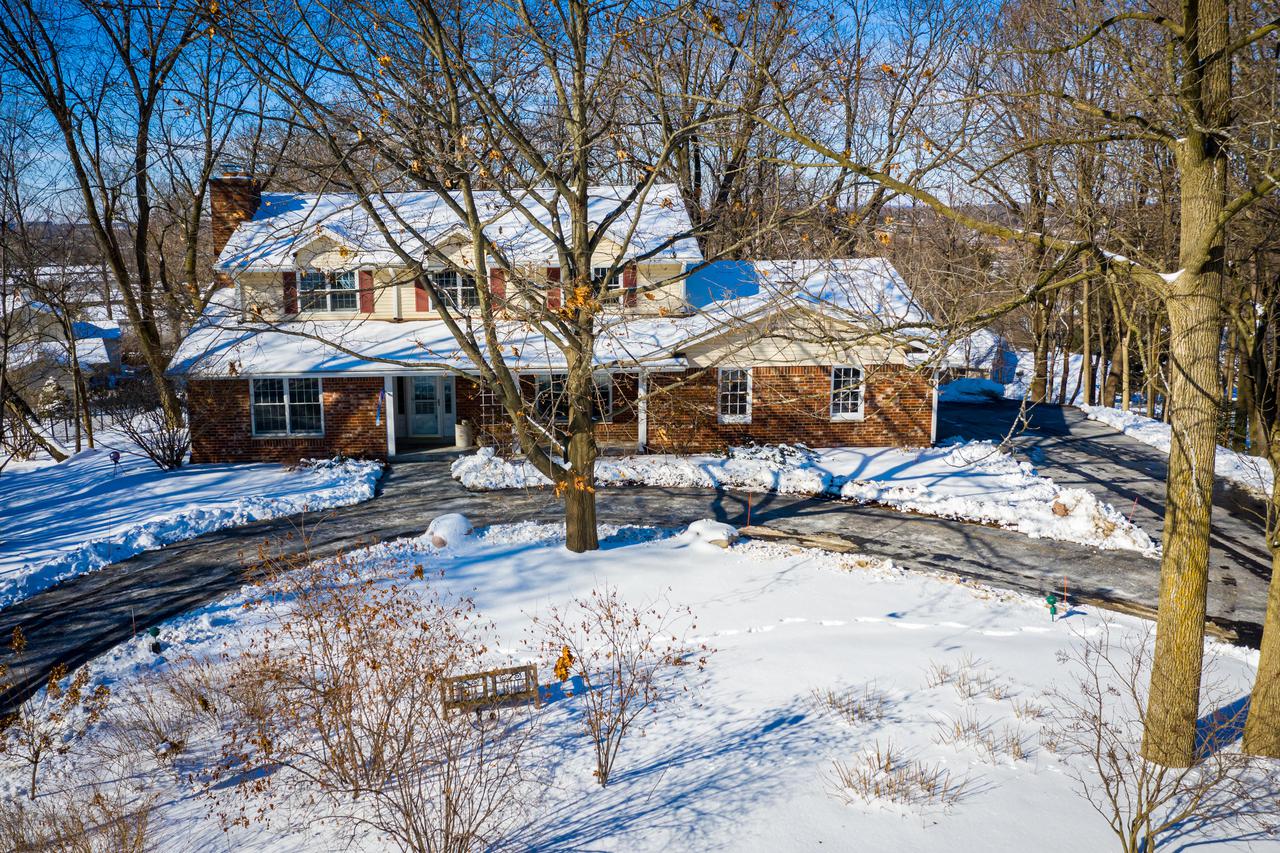 1535 Constitution Dr., Brookfield, WI 53045