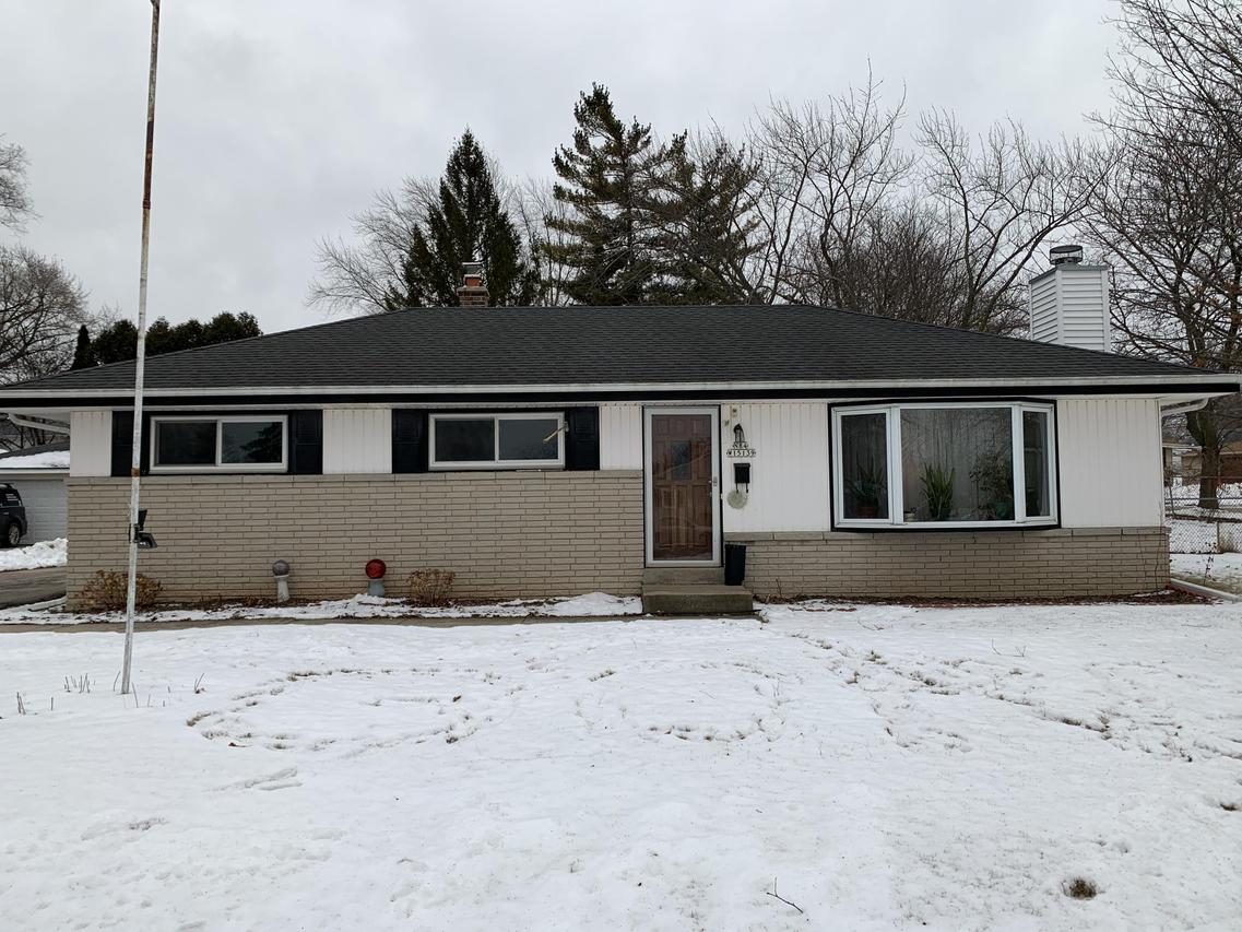 N84W15139 Menomonee Ave, Menomonee Falls, WI 53051