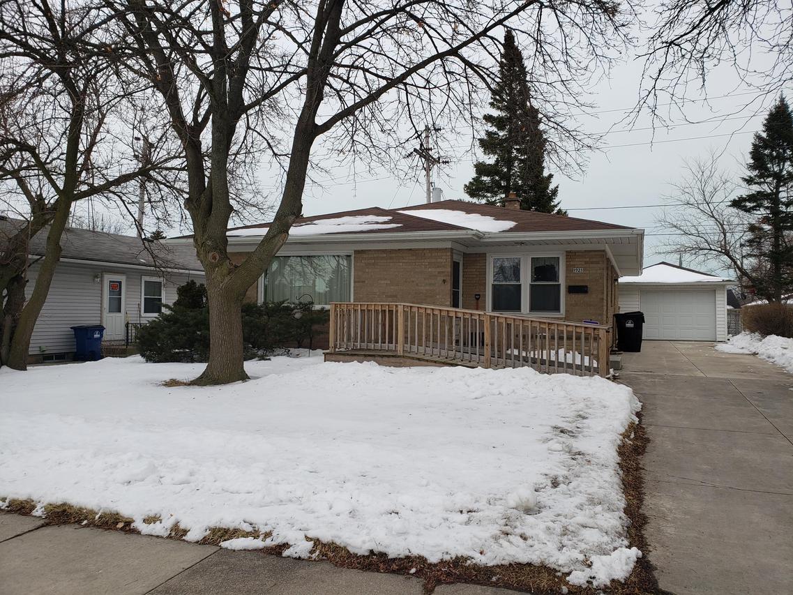 1921 Mount Pleasant St., Racine, WI 53404