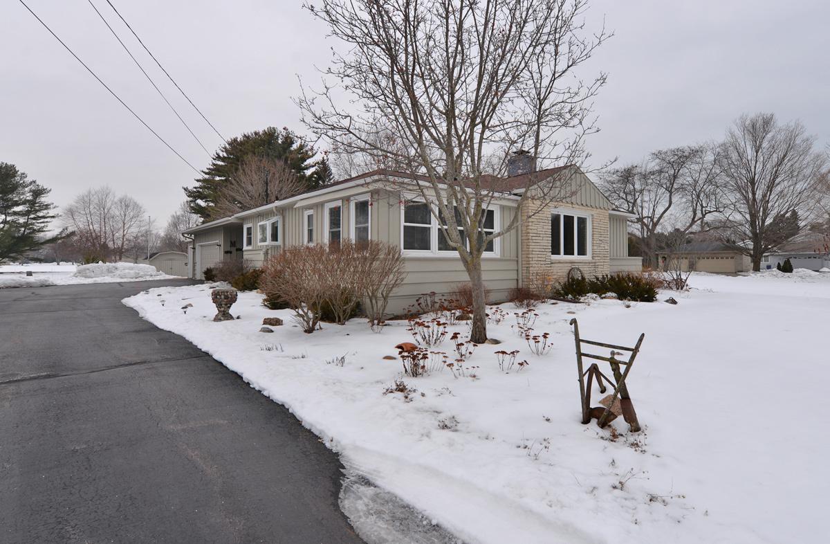 4548 N Main St, Caledonia, WI 53402