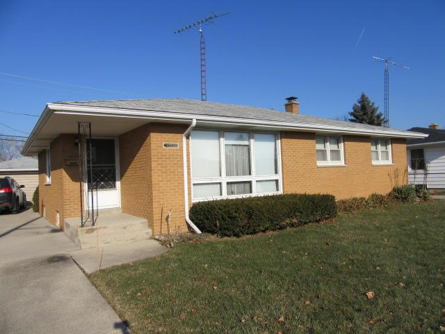 1720 87th Pl, Kenosha, WI 53143