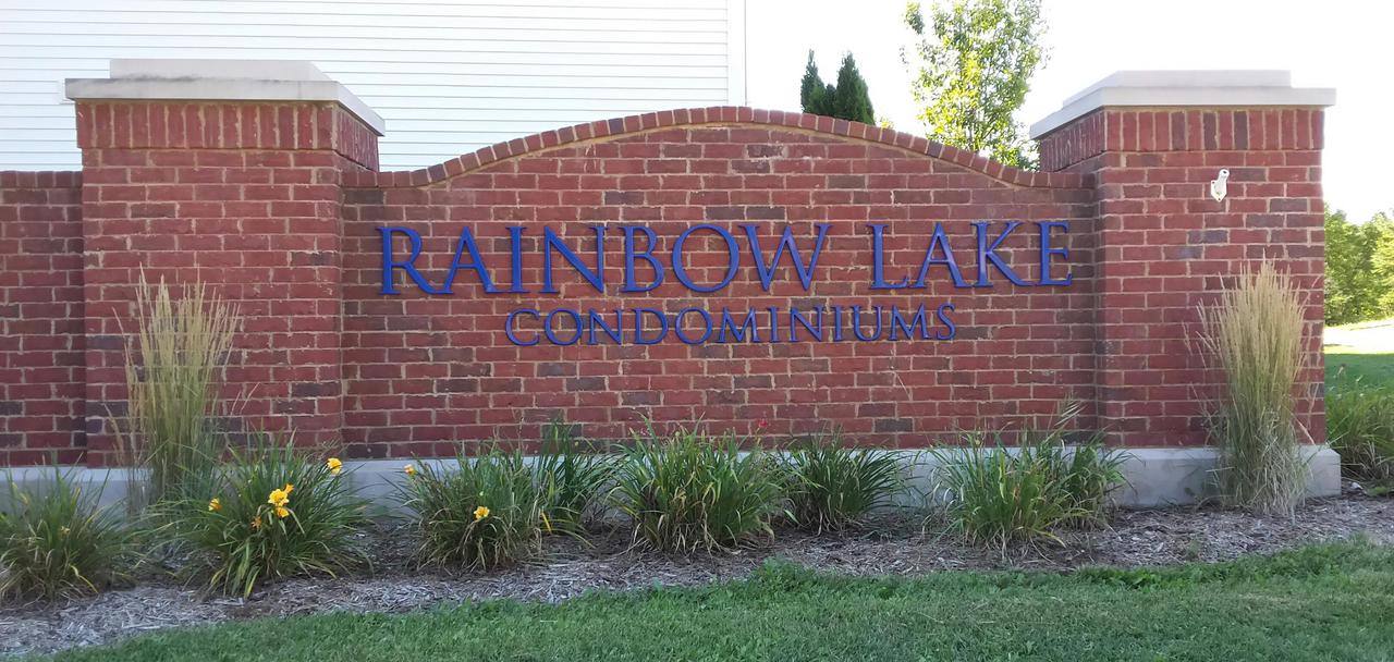 2060 Rainbow Lake Ln. #214, West Bend, WI 53090