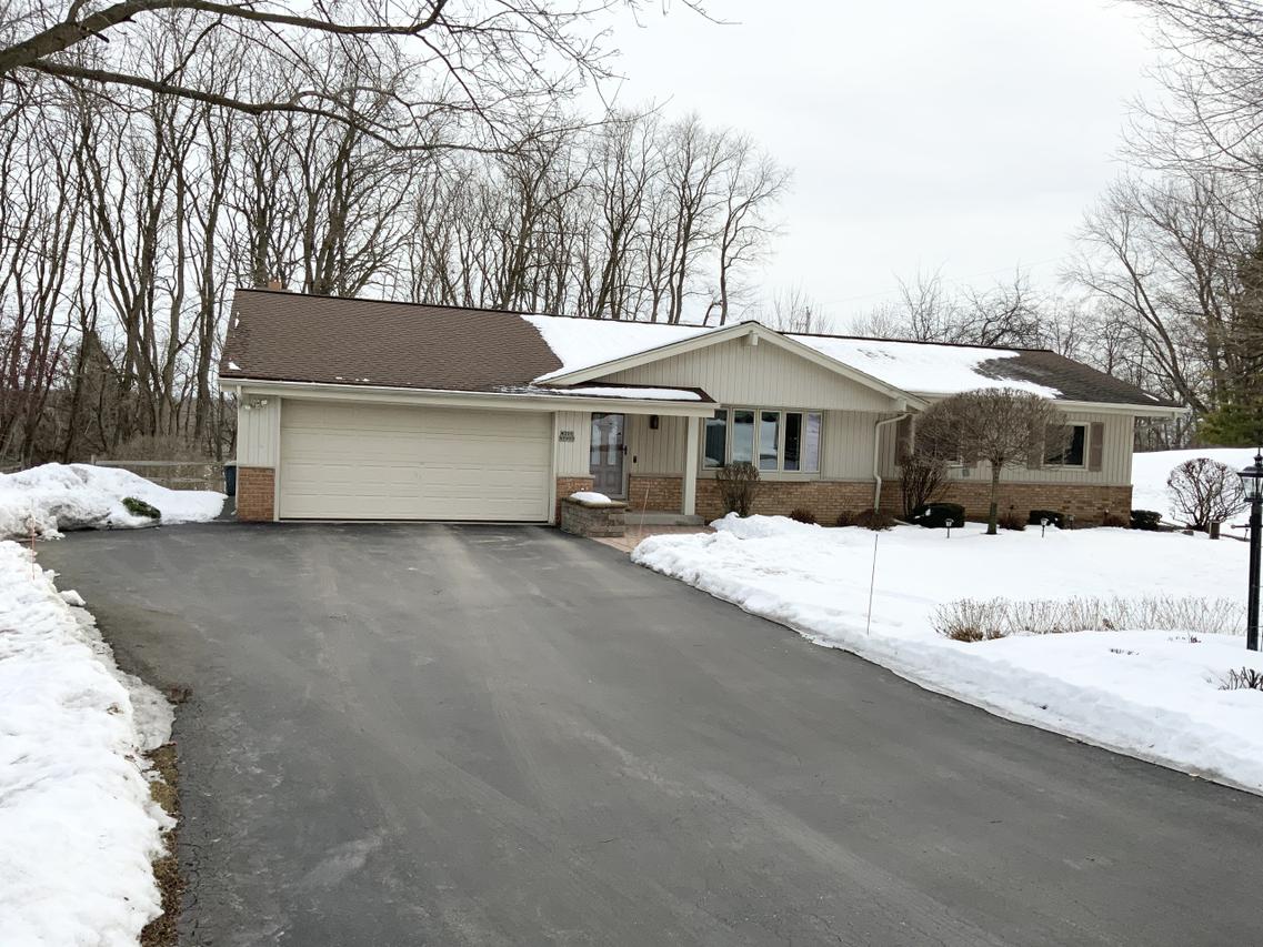 W220N7900 Golf View Ln., Lisbon, WI 53089