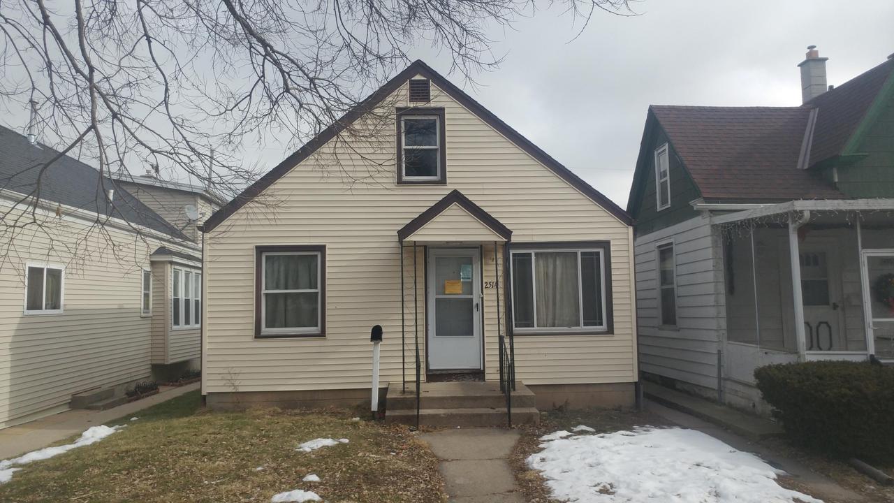 2514 S 12th St., Milwaukee, WI 53215