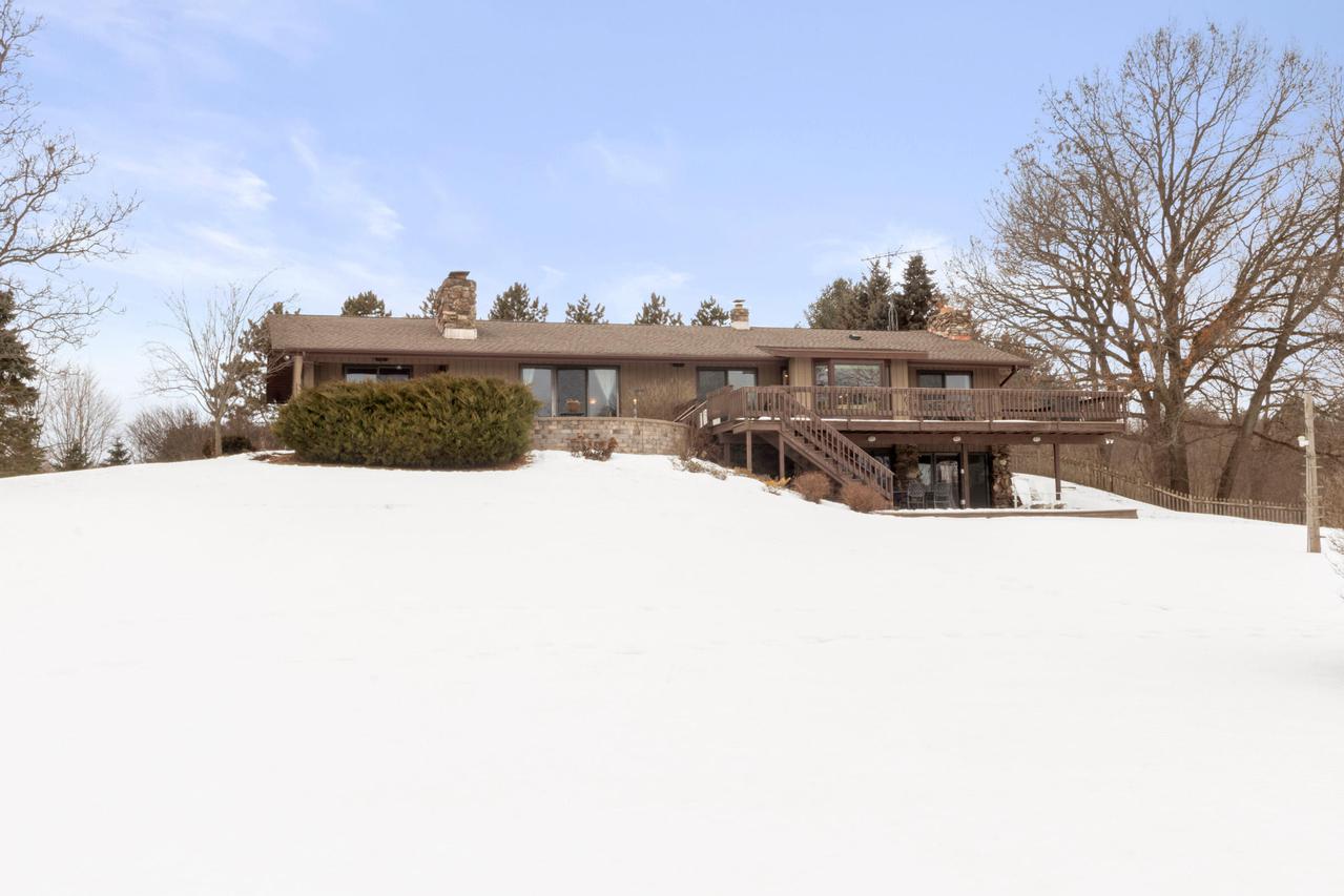 N3620 Oak Hill St., Darien, WI 53115