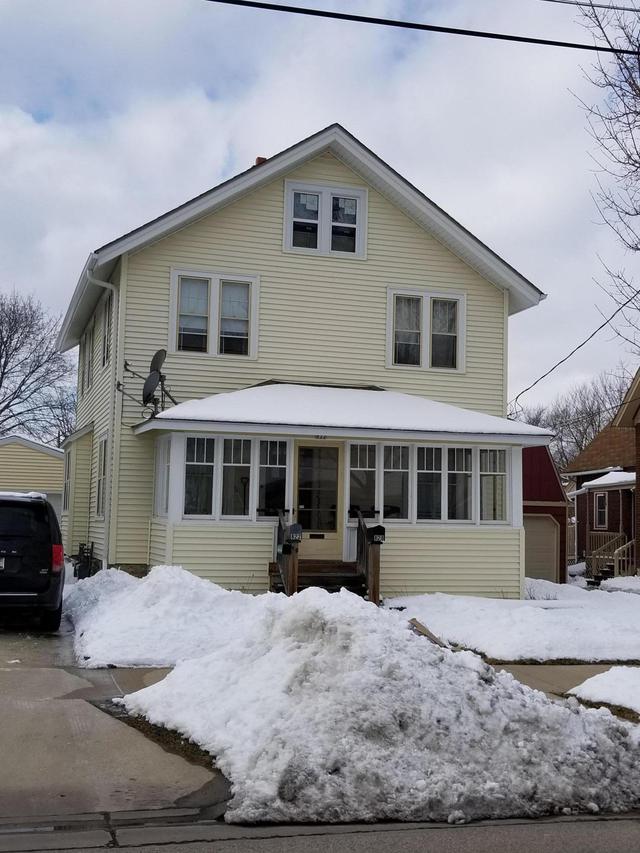 820 Oakland Ave., Waukesha, WI 53186