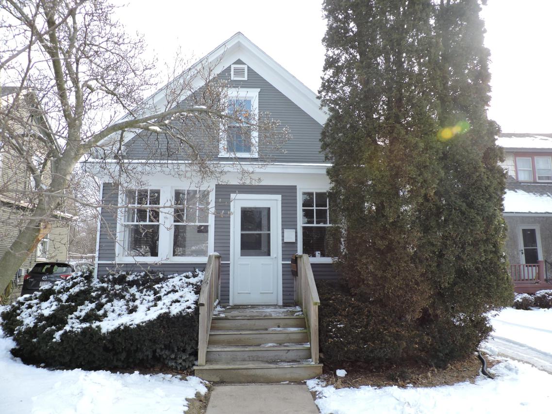 315 Blaine Ave., Racine, WI 53405