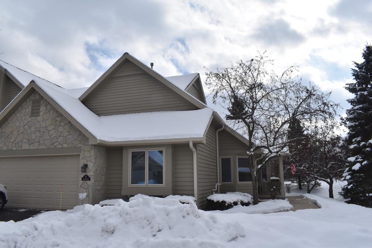 N22W24055 Cloister Cir. #9E, Pewaukee, WI 53072