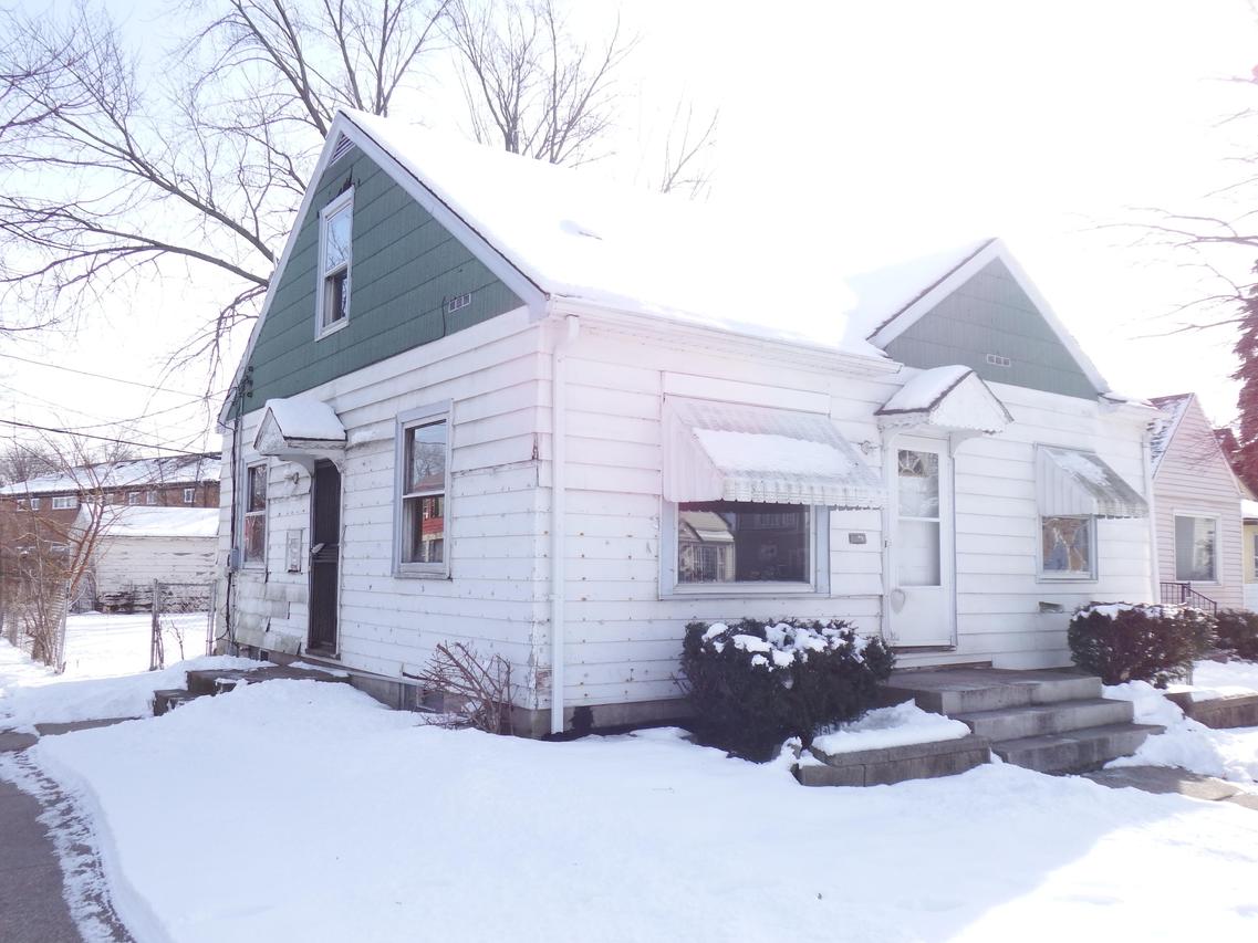 5068 N 41st St, Milwaukee, WI 53209