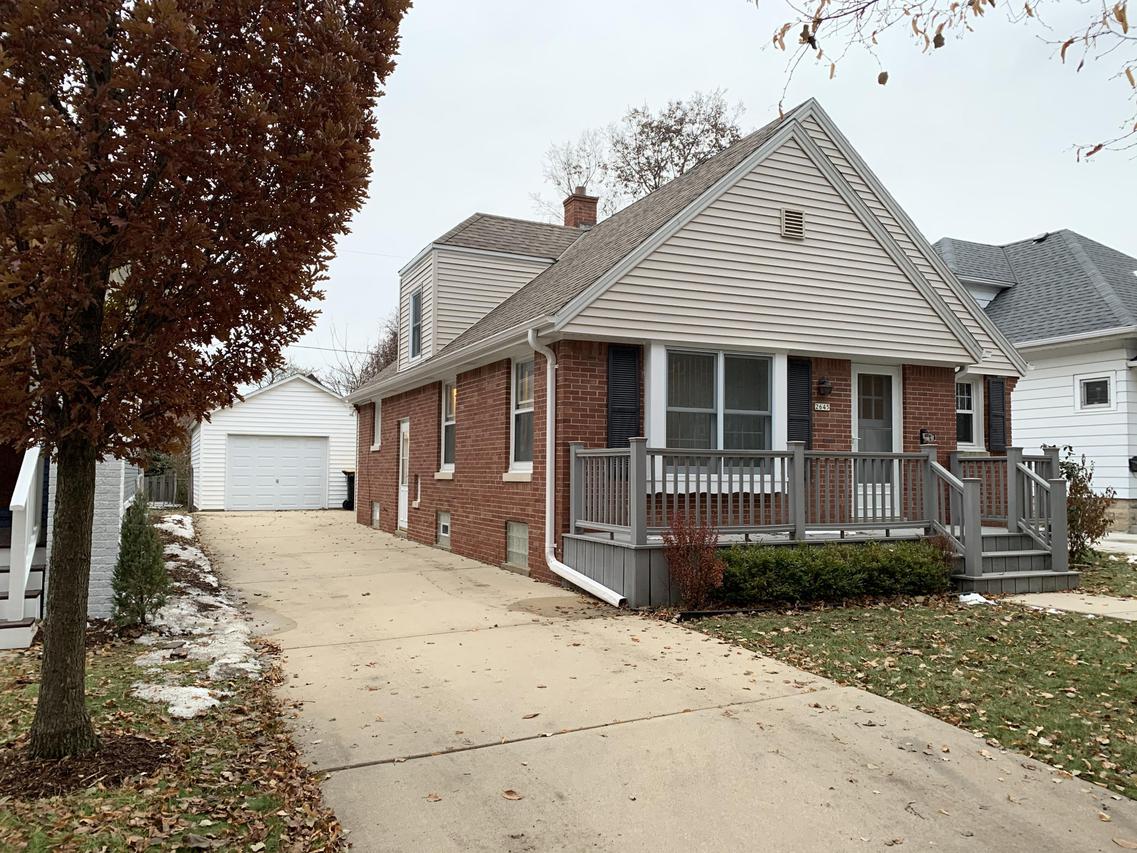 2645 N 71st St., Wauwatosa, WI 53213