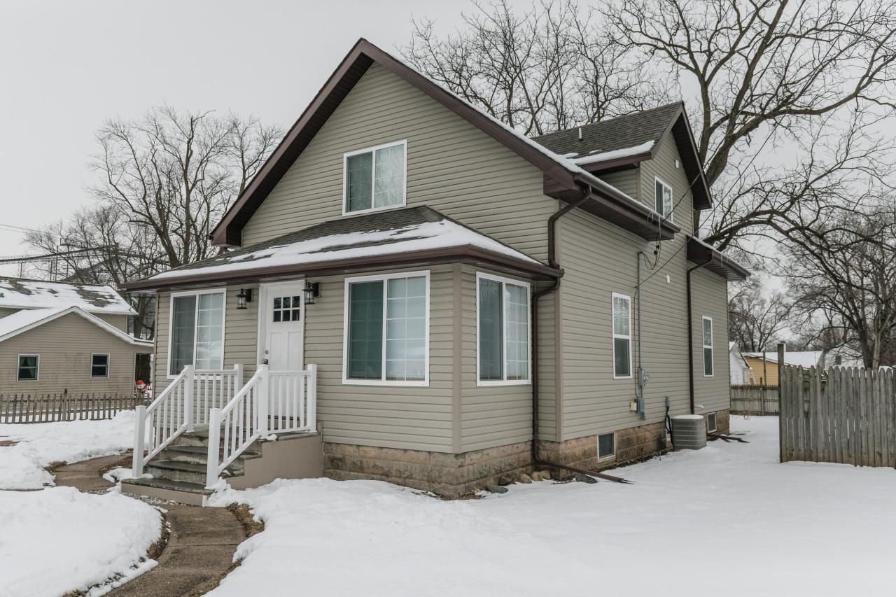 214 N Wisconsin St., Darien, WI 53114