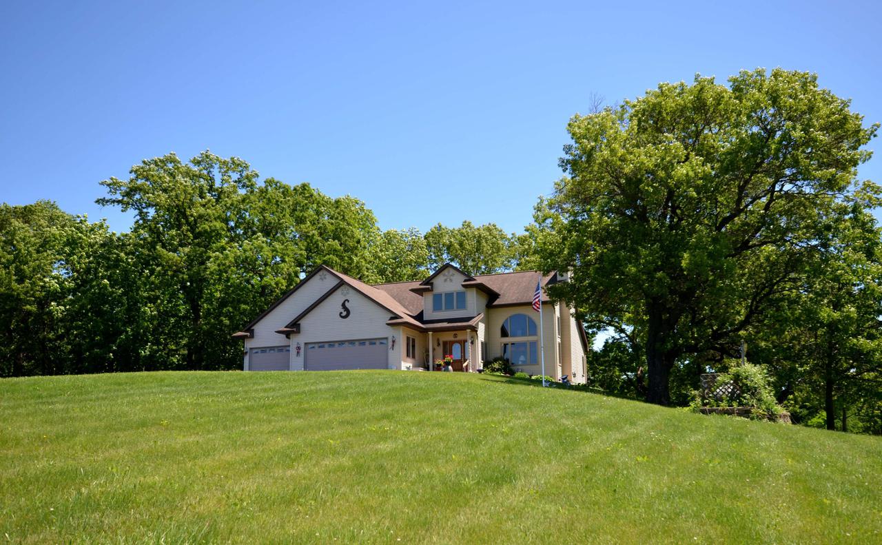 S5450 St Hwy 14, Viroqua, WI 54665