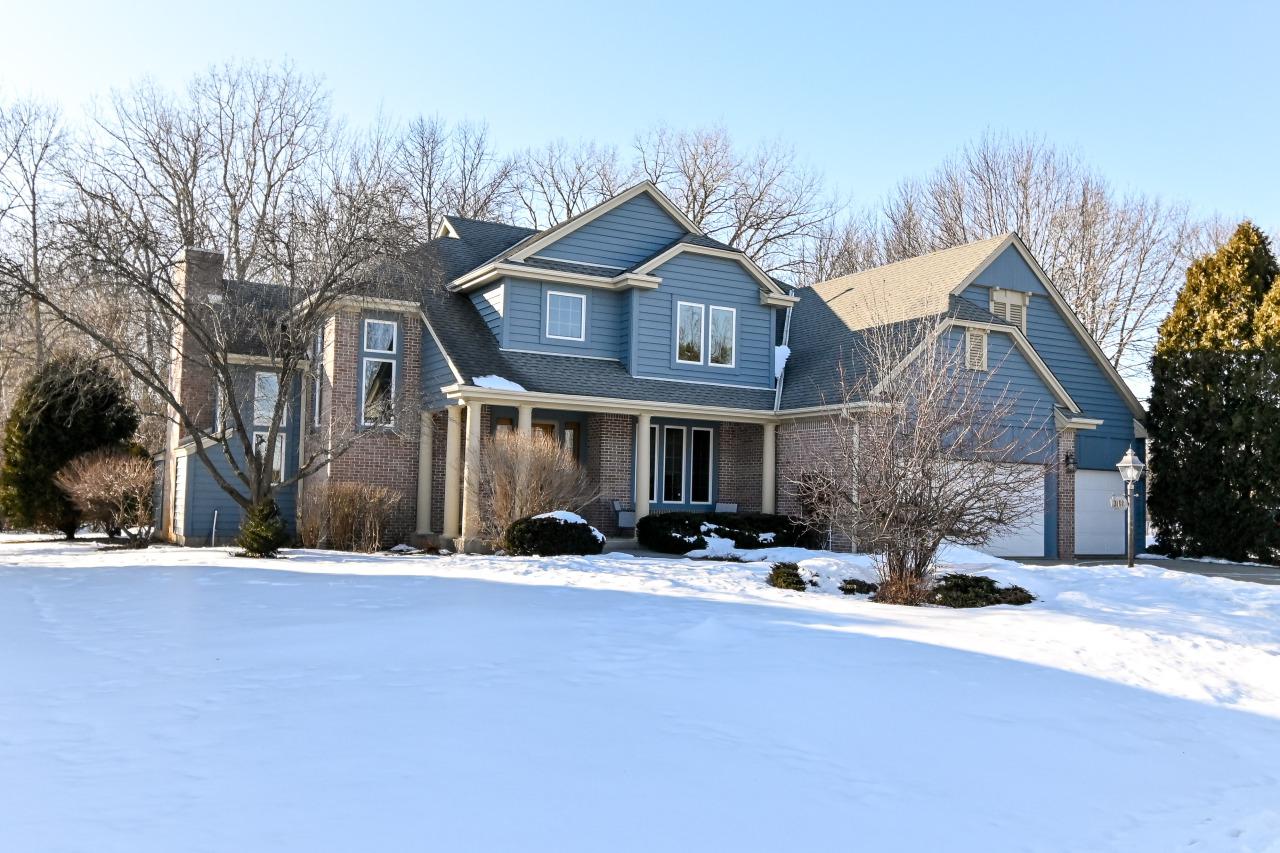 3158 Mirkwood Ln, Caledonia, WI 53126