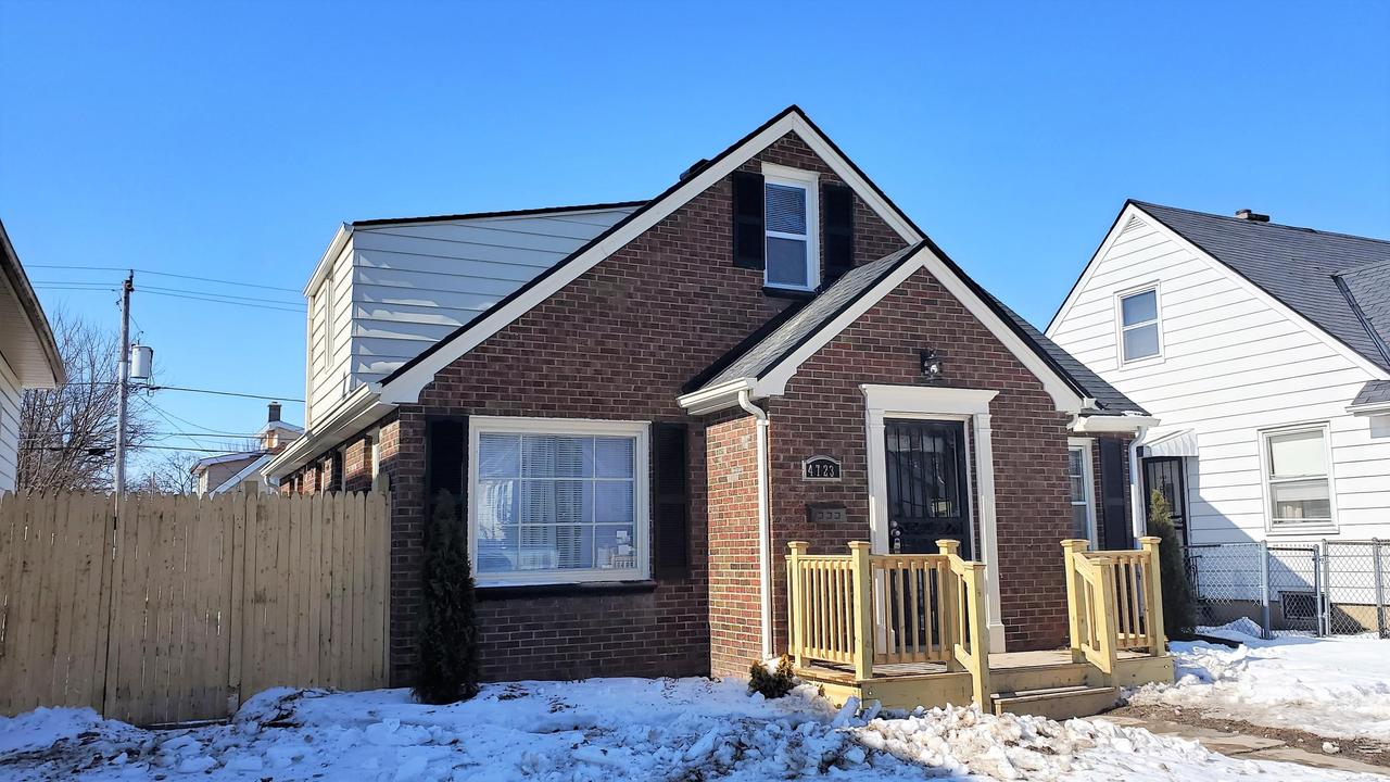 4723 N 41st St., Milwaukee, WI 53209