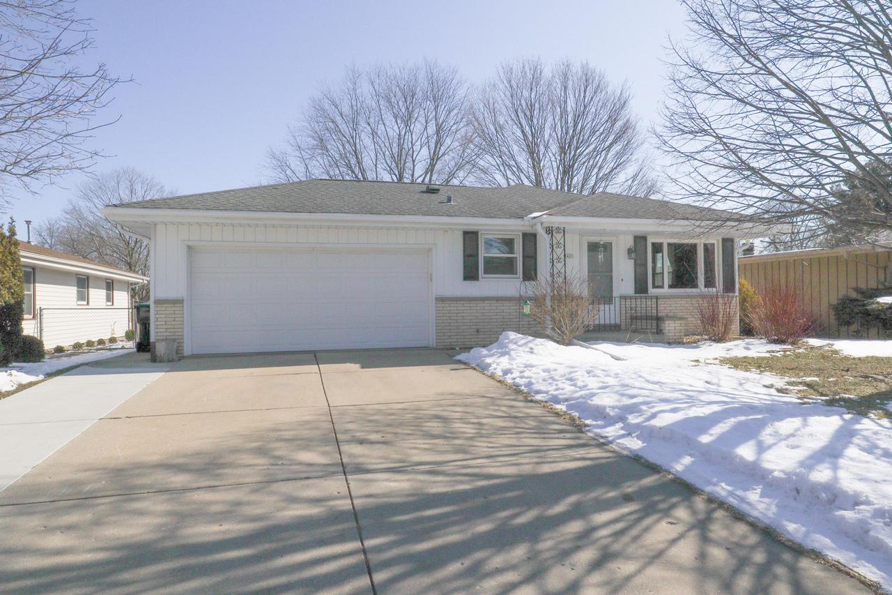 3421 Indiana St., Racine, WI 53405