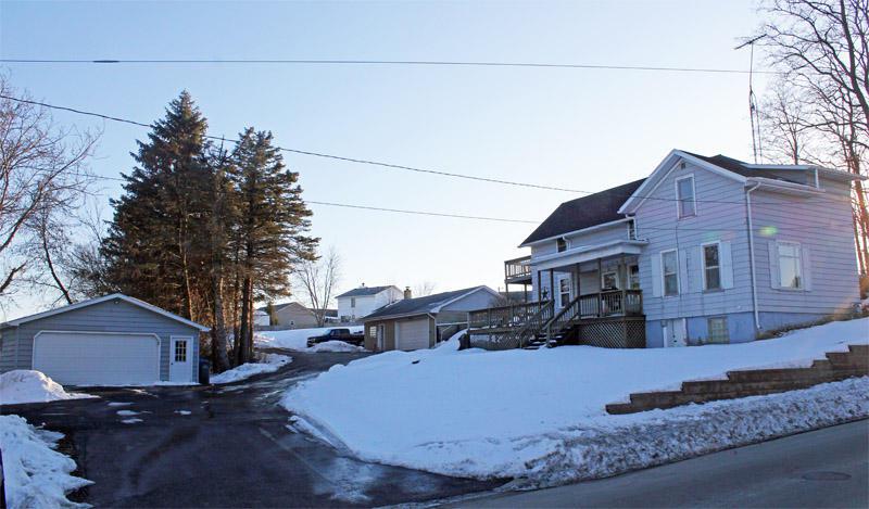 881 West St., Watertown, WI 53094