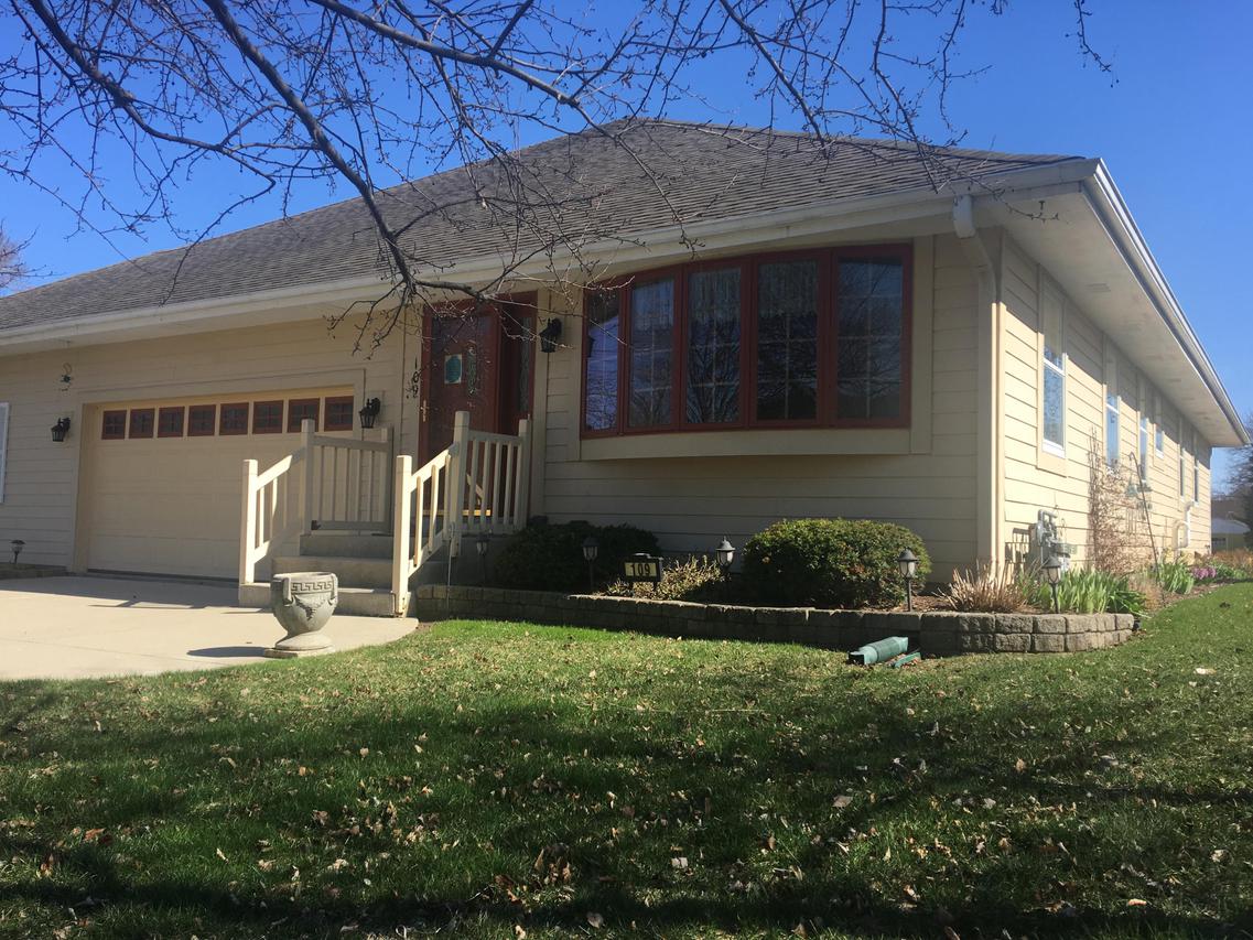 109 W Heilmann Dr., Saukville, WI 53080