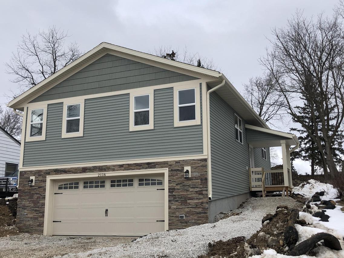 2116 Norton Ave., Waukesha, WI 53188