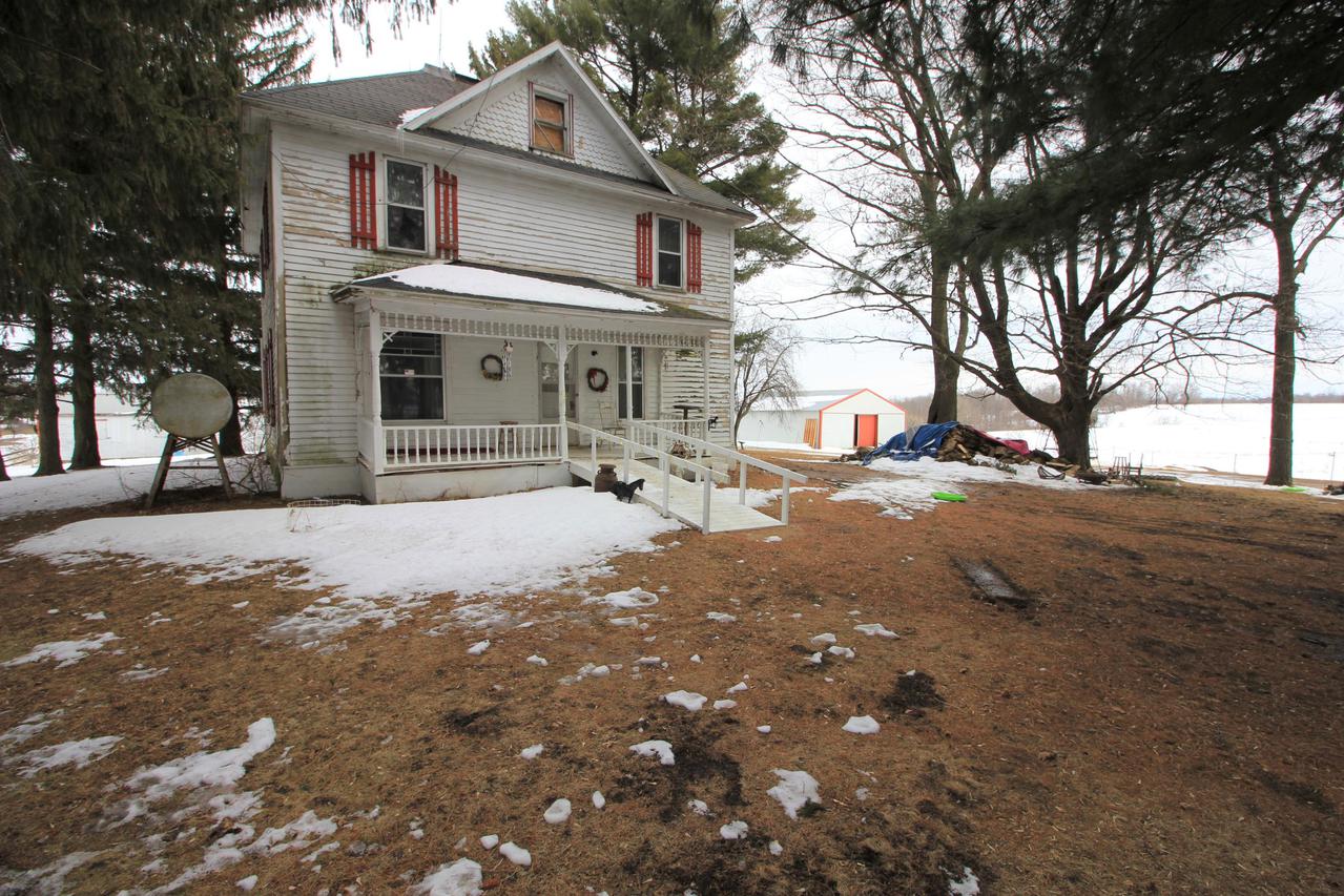 E8335 Browns Ln., Viroqua, WI 54665