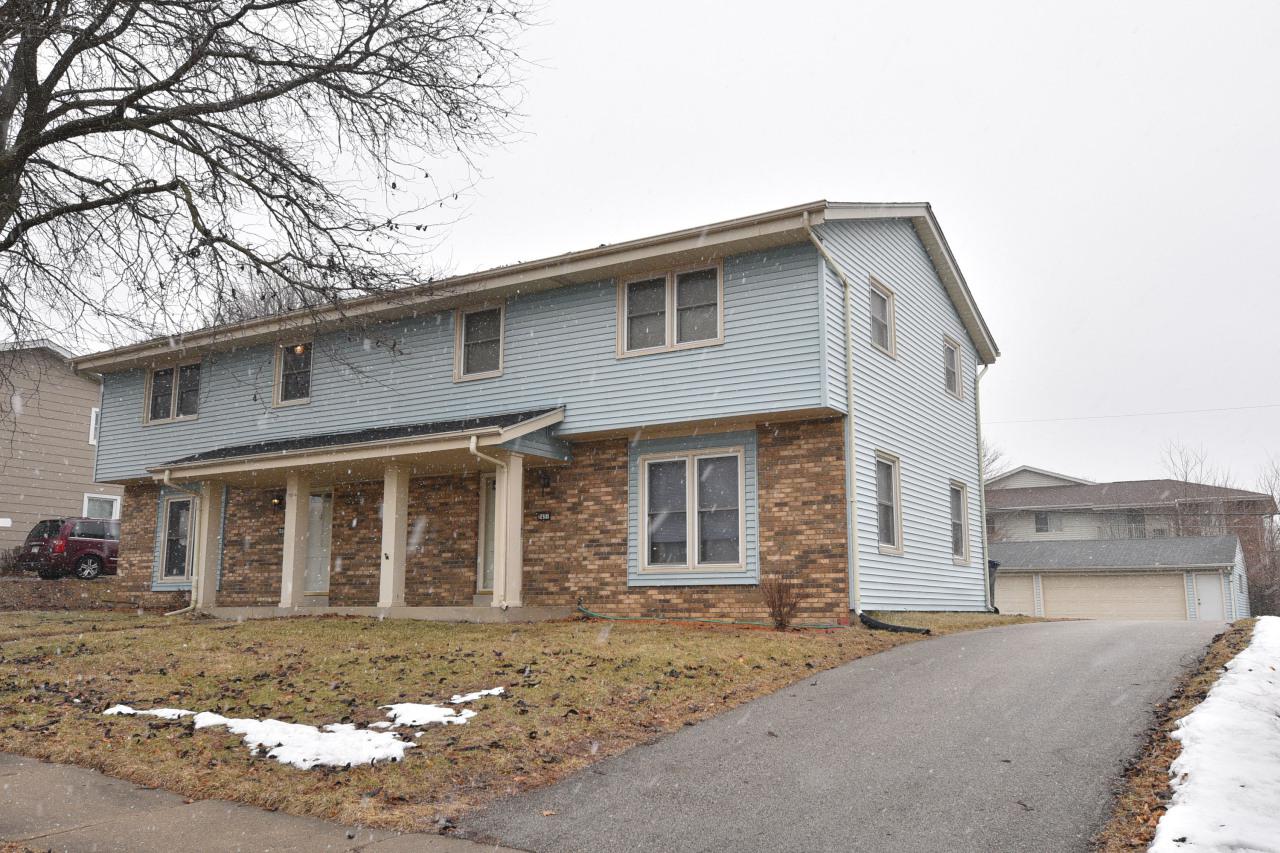 2451 Saratoga Rd #2453, Waukesha, WI 53186