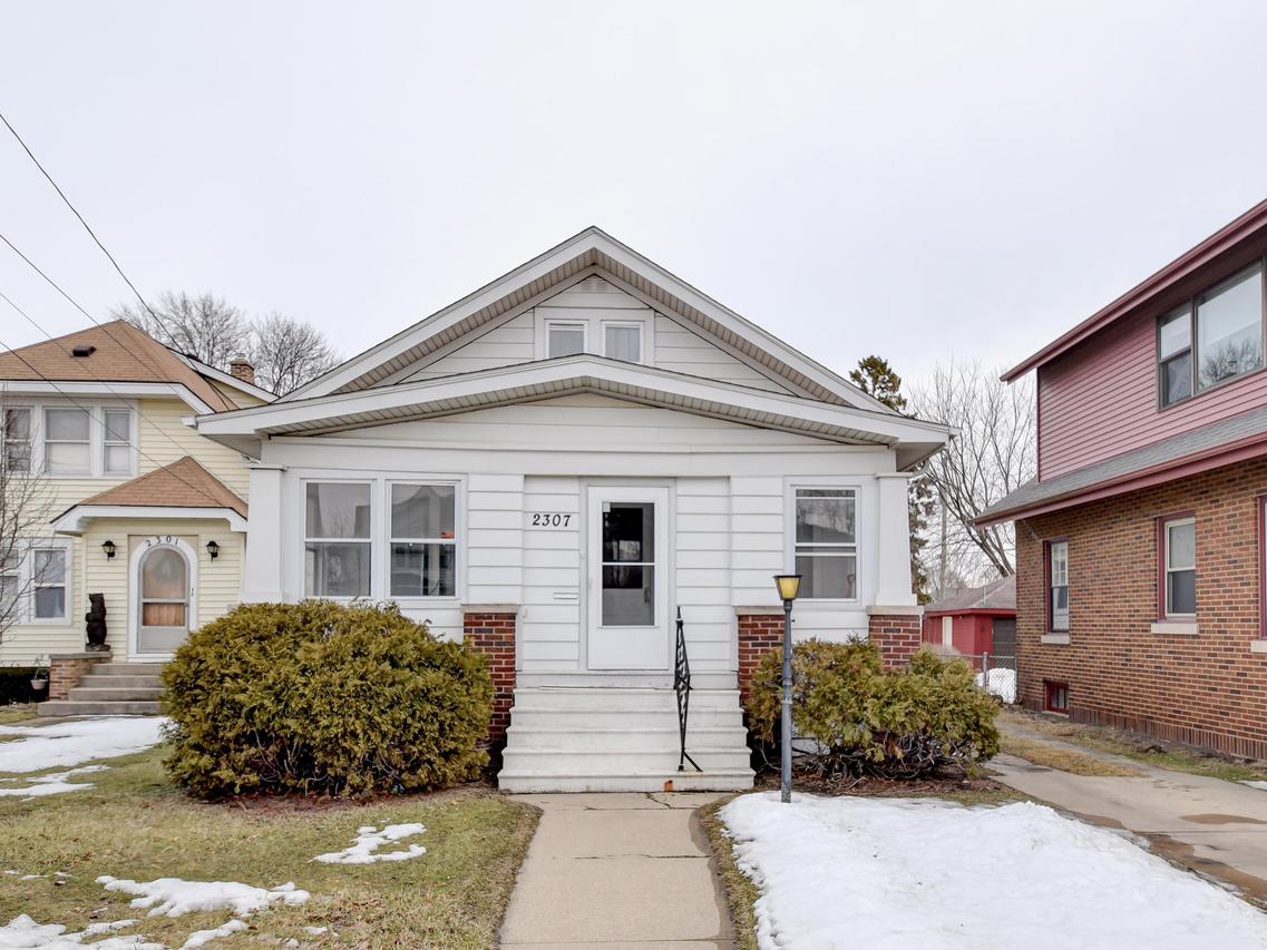 2307 Taylor Ave., Racine, WI 53403