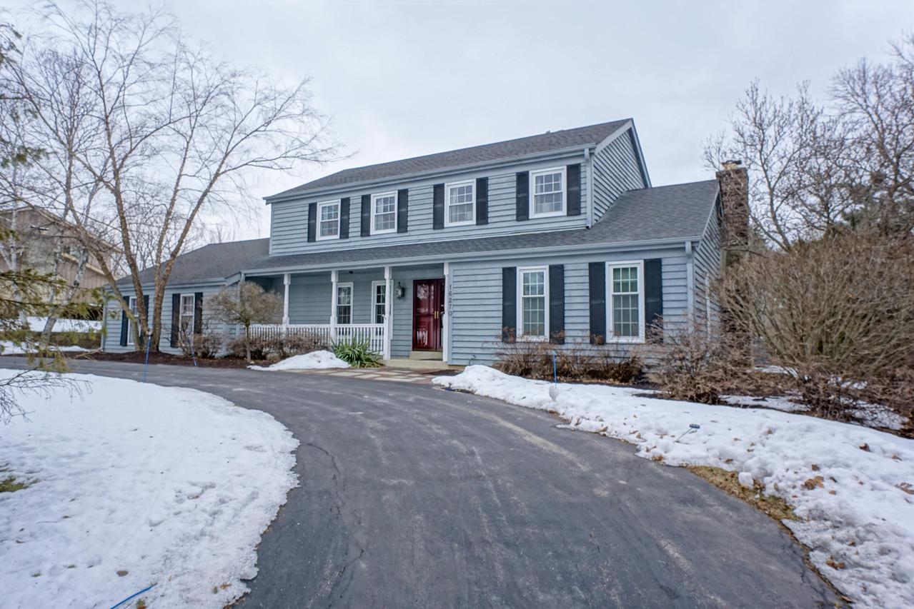 16270 Shore Line Dr, Brookfield, WI 53005