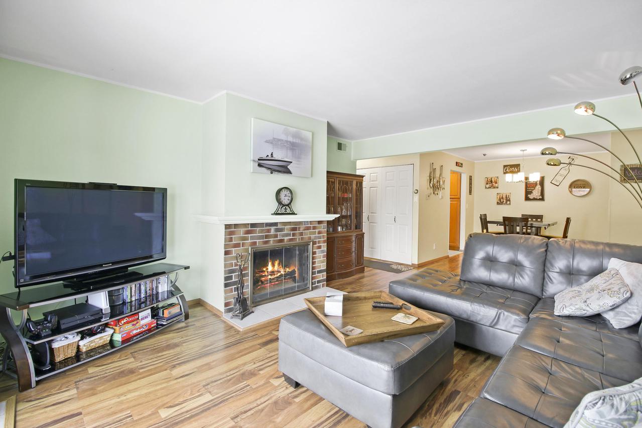 10625 N Ivy Ct #53, Mequon, WI 53092