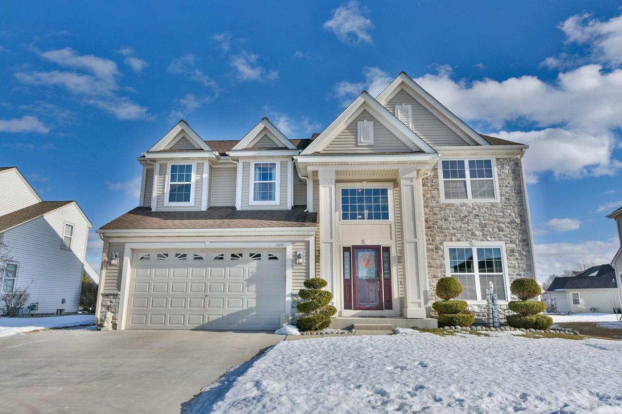 1635 Redwood St, West Bend, WI 53095