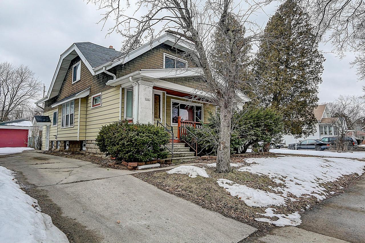5667 N 35th St, Milwaukee, WI 53209