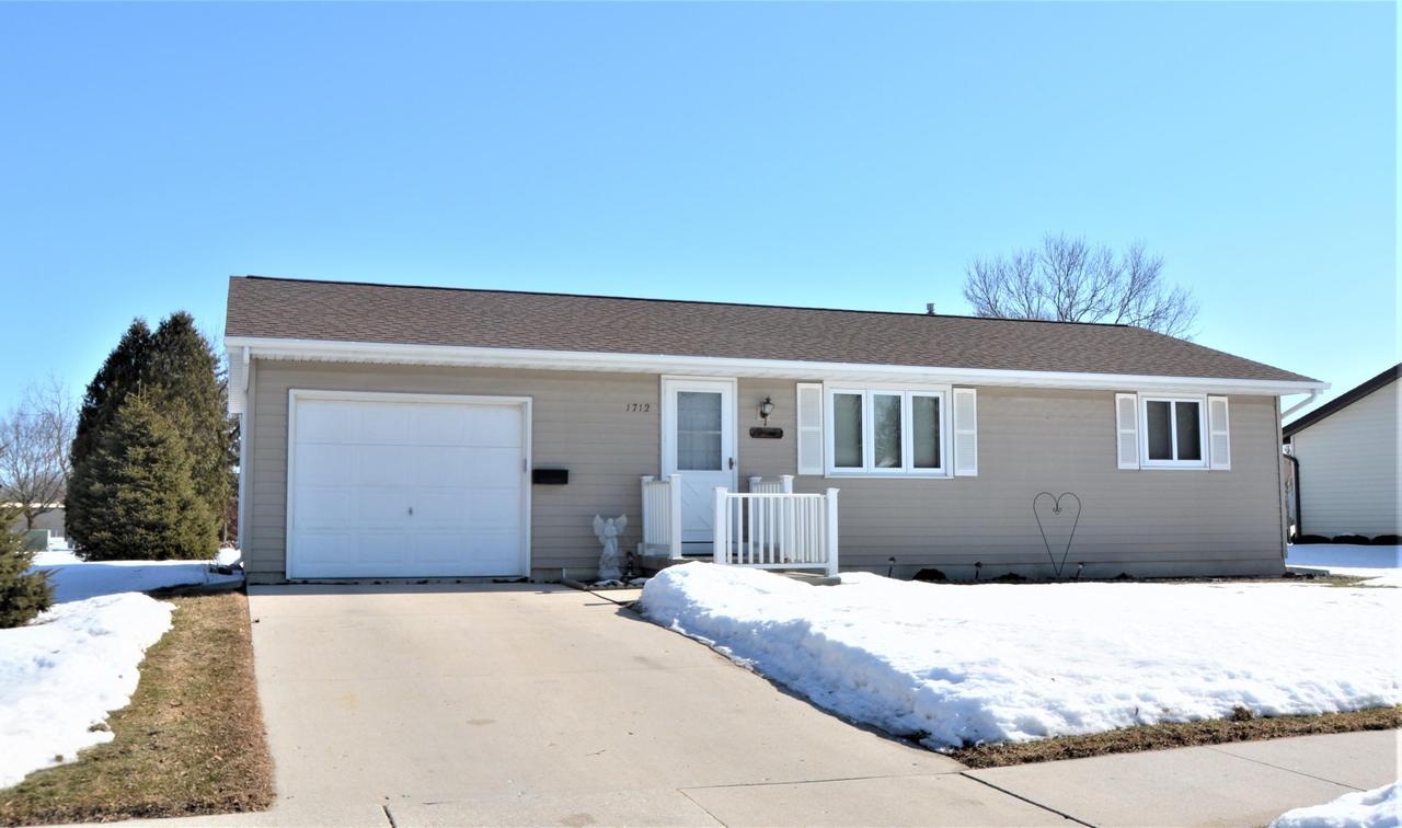 1712 Hoover St., New Holstein, WI 53061