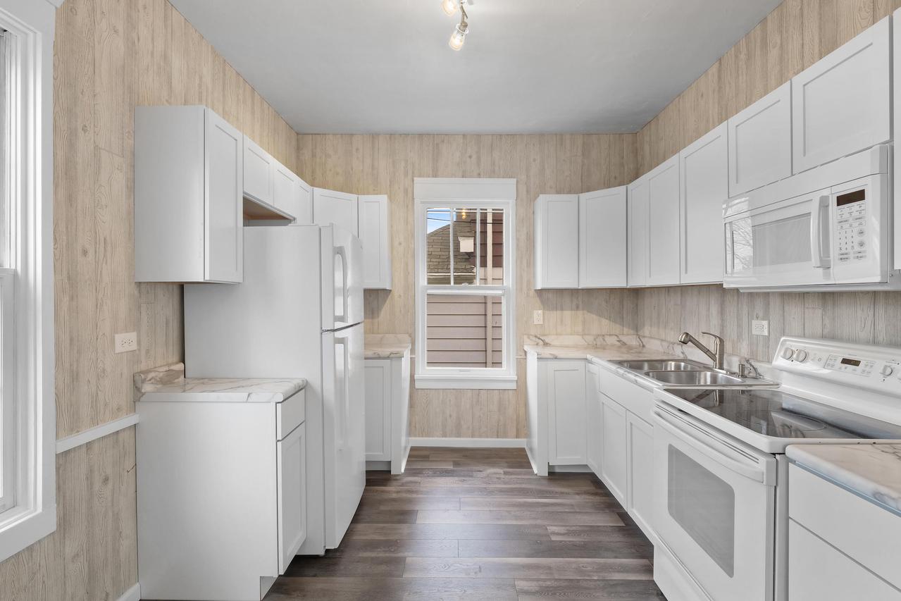 1542 North St., Racine, WI 53402