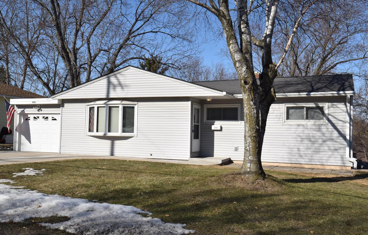 1006 Summit Ave., Waukesha, WI 53188