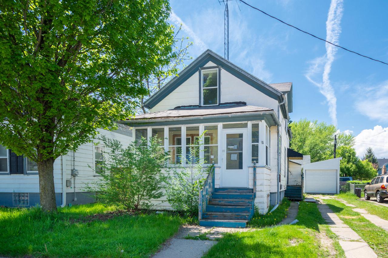 4314 Sheridan Rd, Kenosha, WI 53140