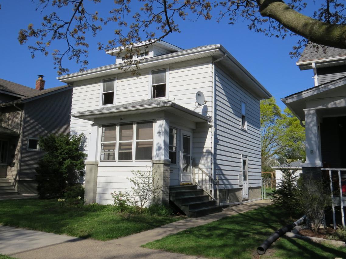 1621 Deane Blvd., Racine, WI 53405