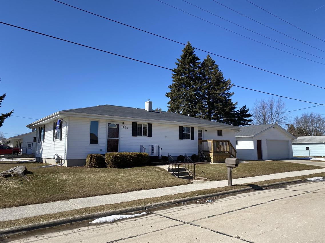 904 Buchholz St., Two Rivers, WI 54241