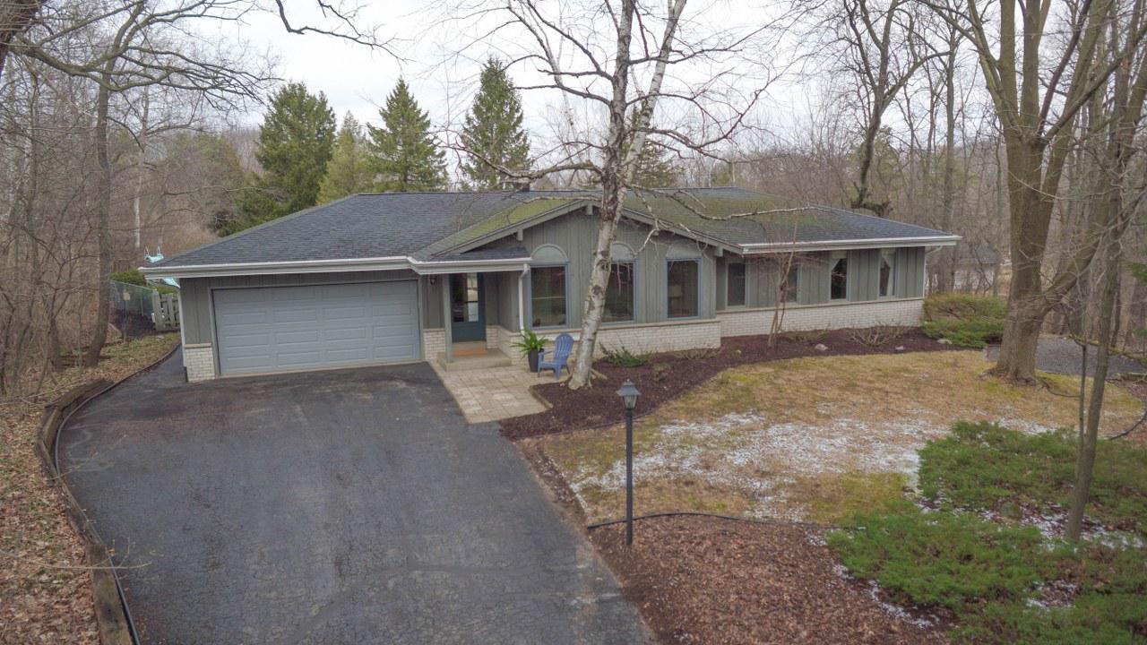 N71W26590 White Oak Dr, Lisbon, WI 53089