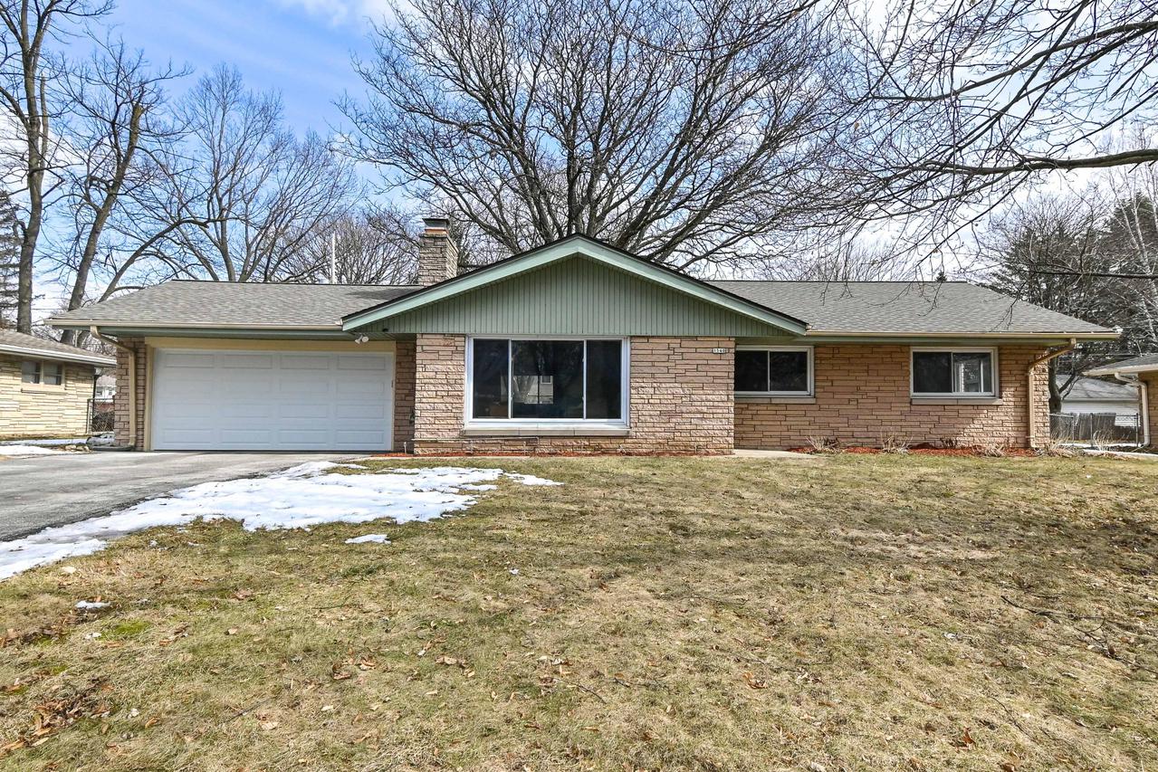 1540 N 117th St., Wauwatosa, WI 53226