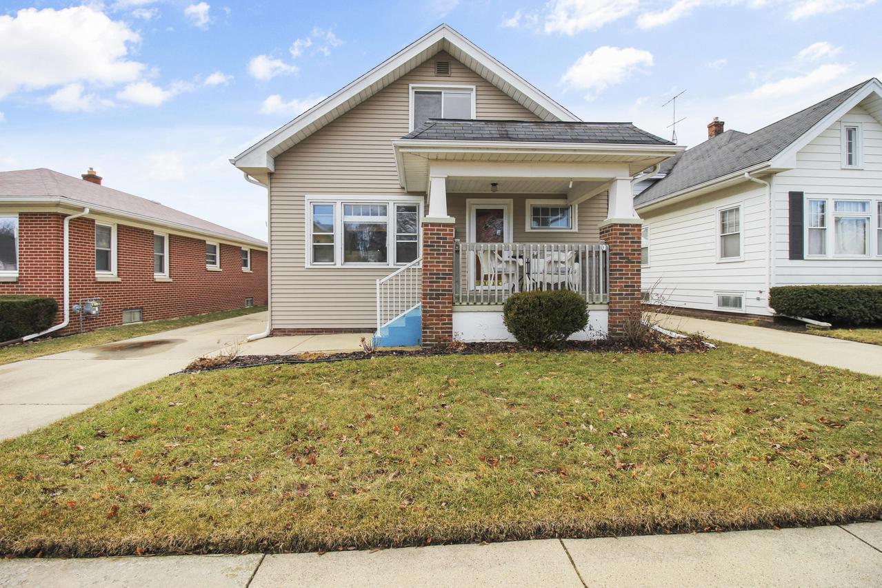 2919 Gillen St., Racine, WI 53403