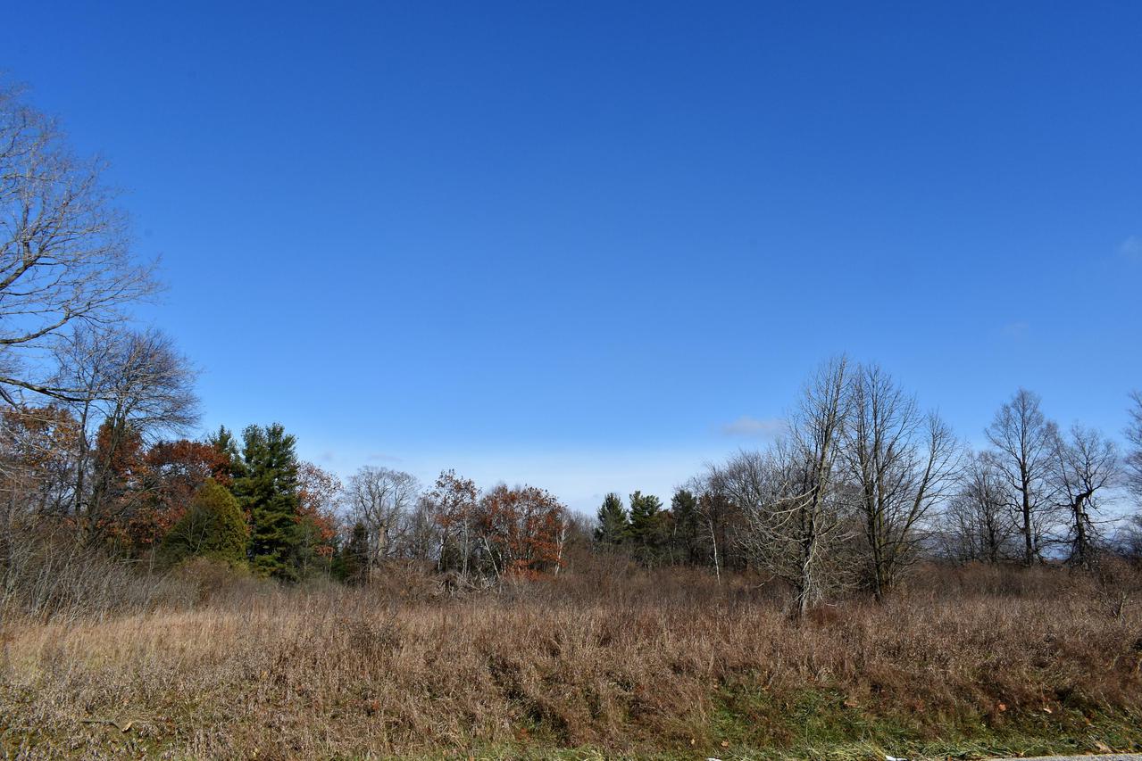 Lt 3 Tamarack Tr., Saukville, WI 53080