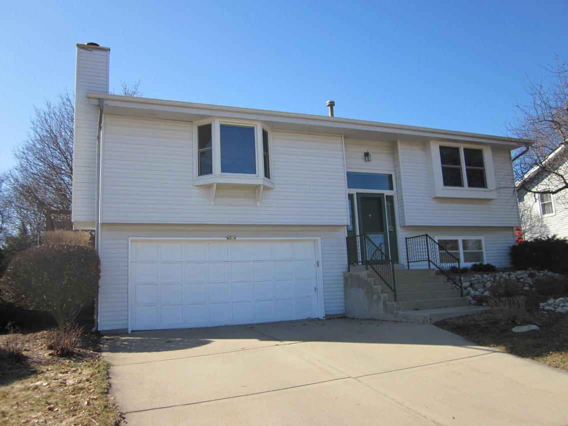 436 N University Dr., Waukesha, WI 53188