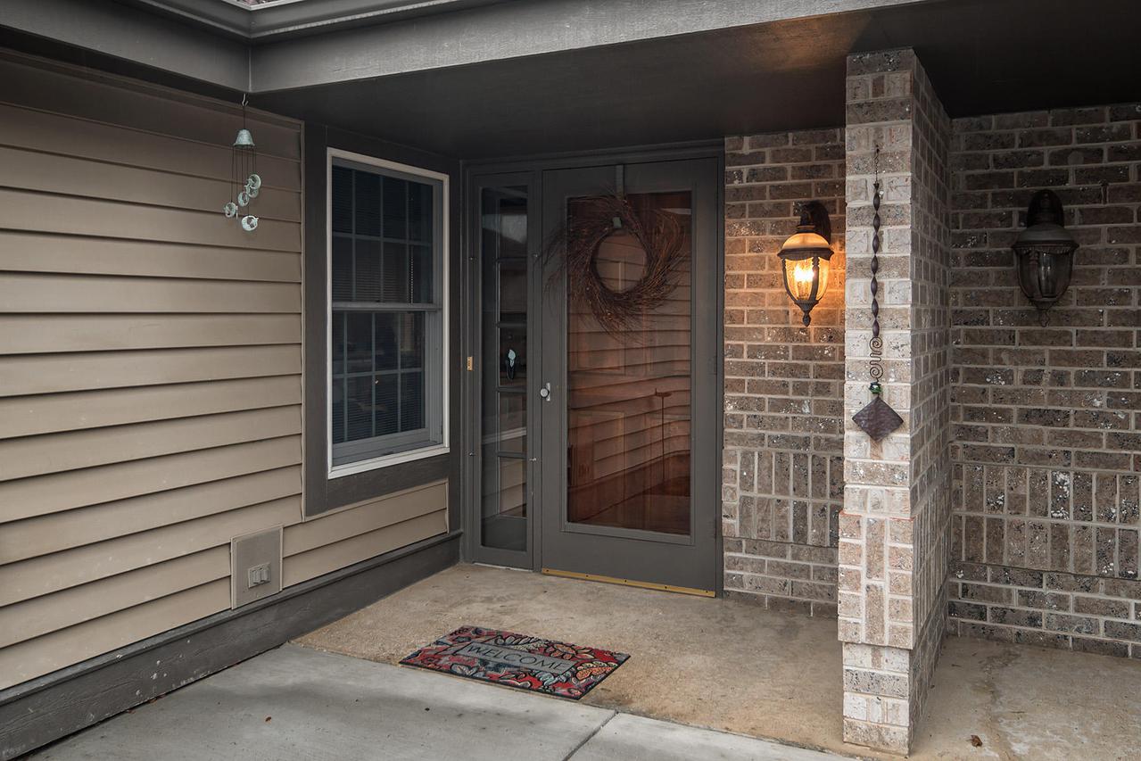 1930 Springbrook #B, Waukesha, WI 53186