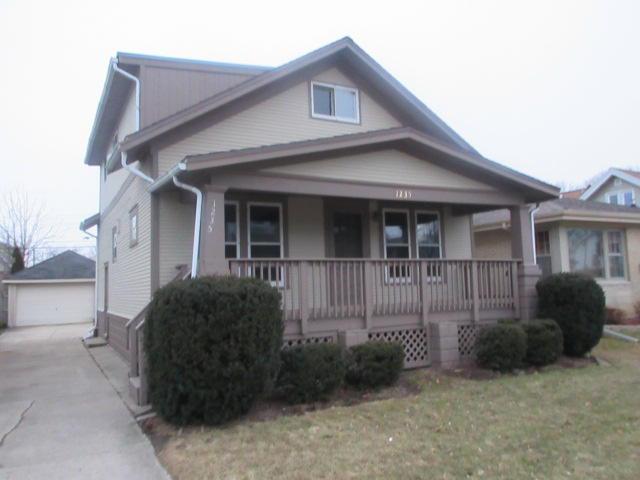 1235 William St, Racine, WI 53402