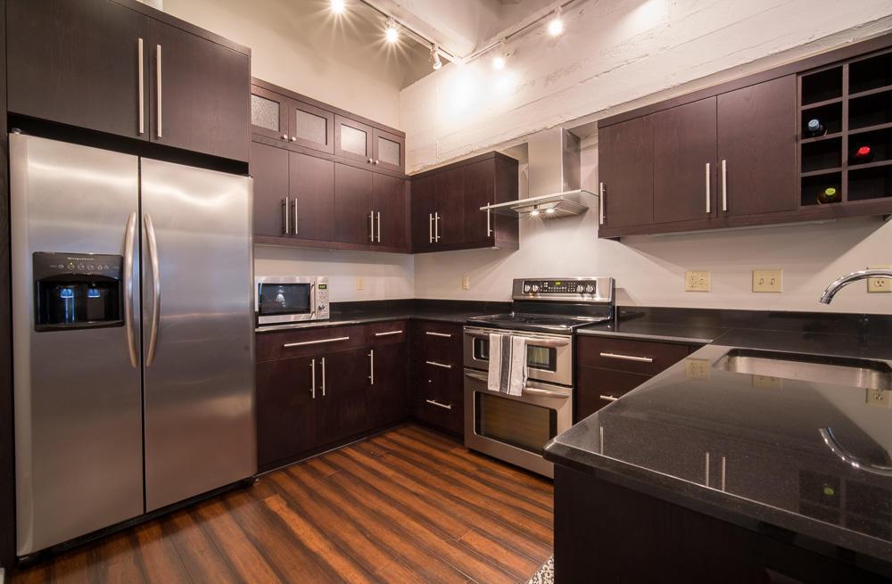 270 E Highland Ave #937, Milwaukee, WI 53202