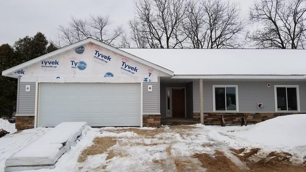 117 Sarahs Way, Sheboygan Falls, WI 53085