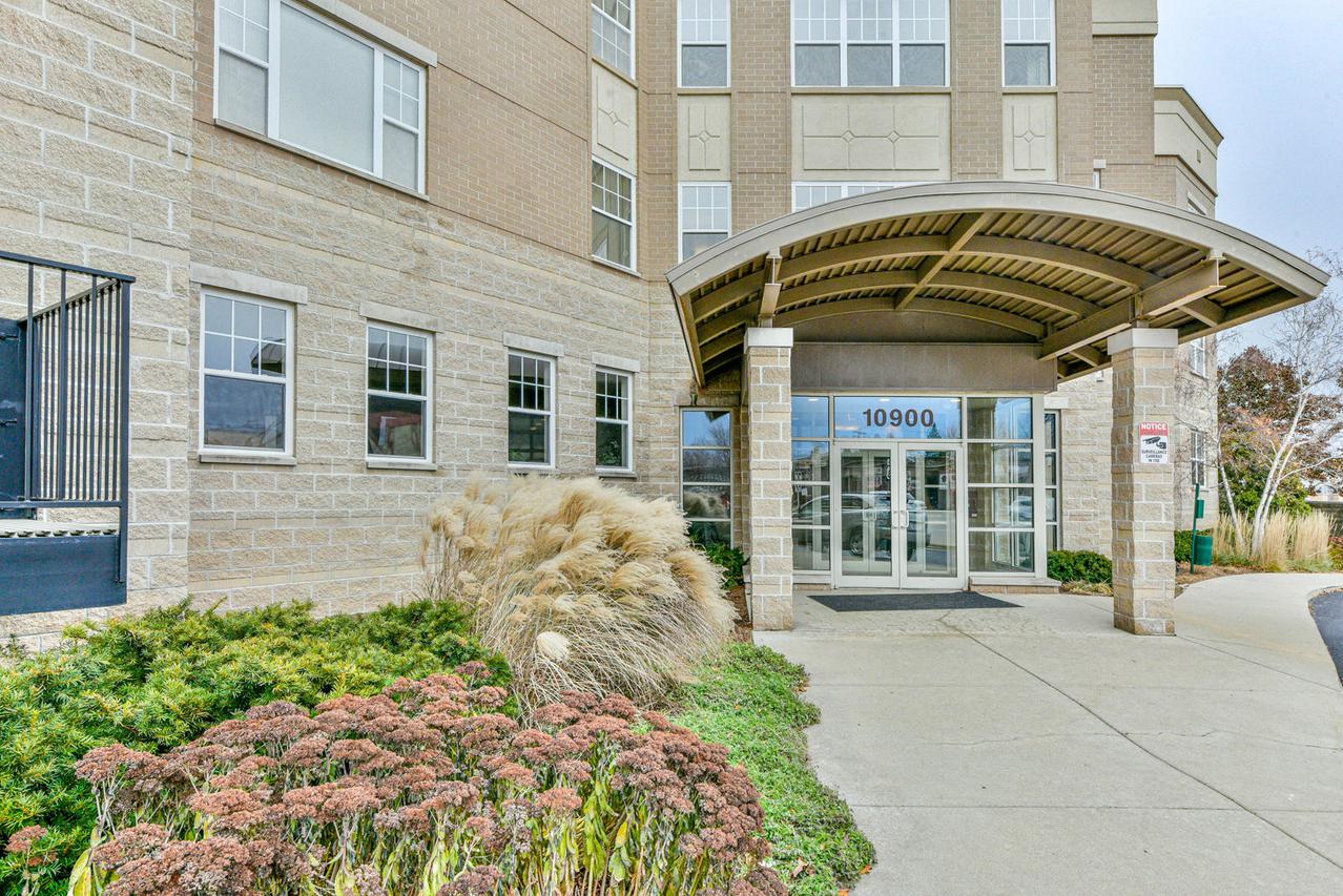 10900 W Bluemound Rd. #109, Wauwatosa, WI 53226