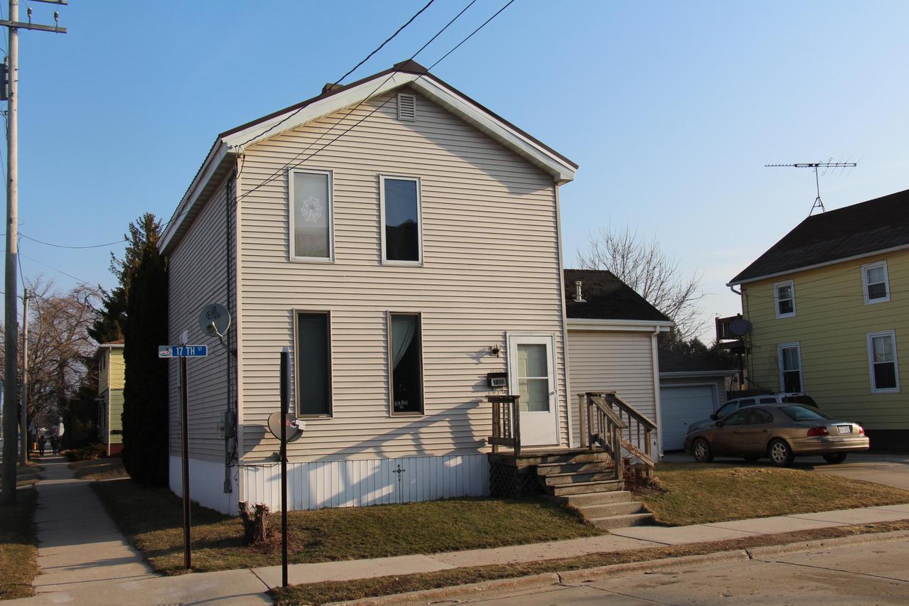 1622 17th St, Two Rivers, WI 54241