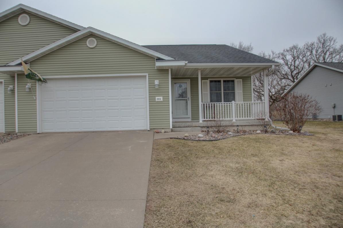 2016 Crooked Ave, Holmen, WI 54636
