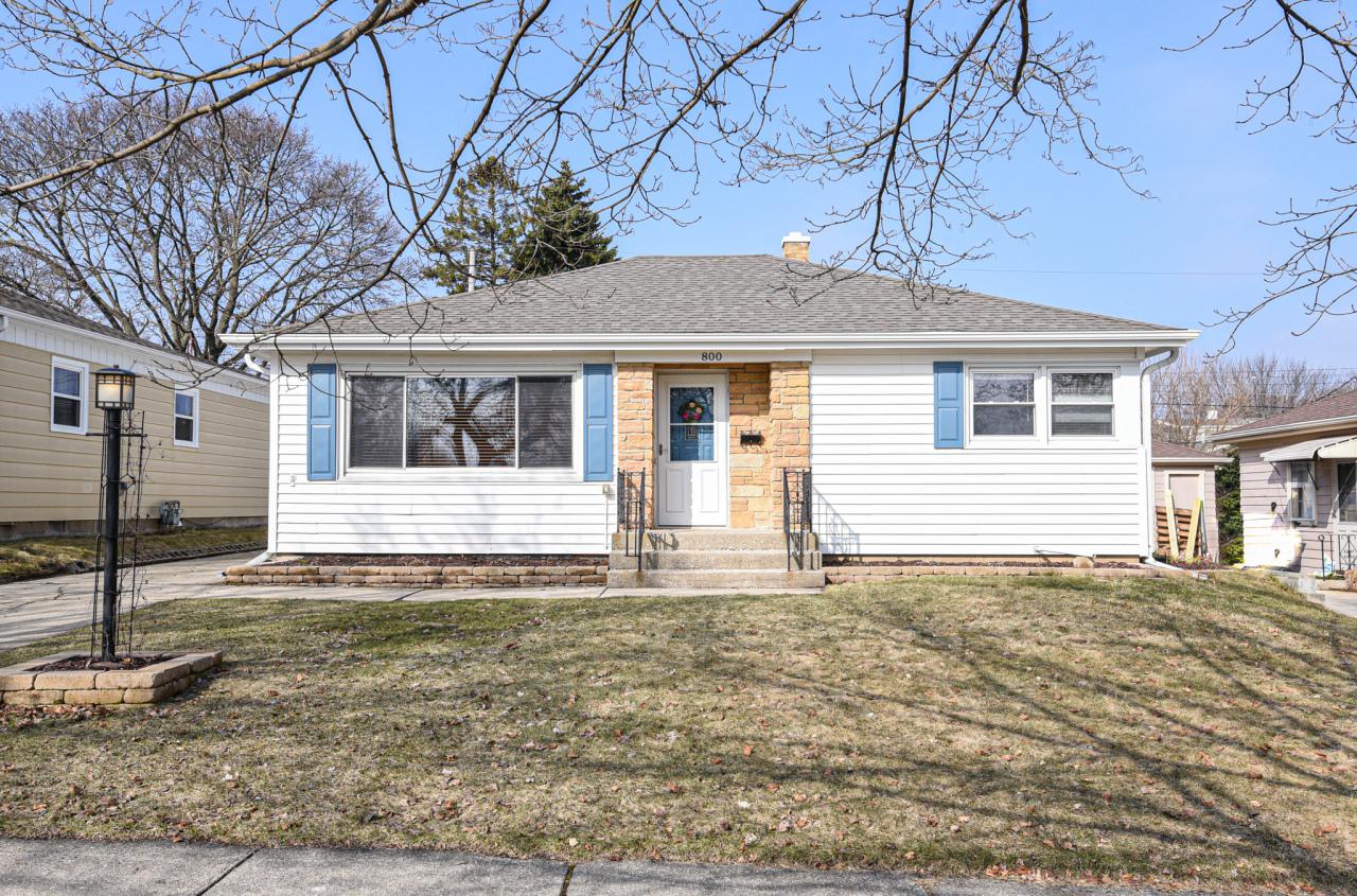 800 Oregon St., Racine, WI 53405