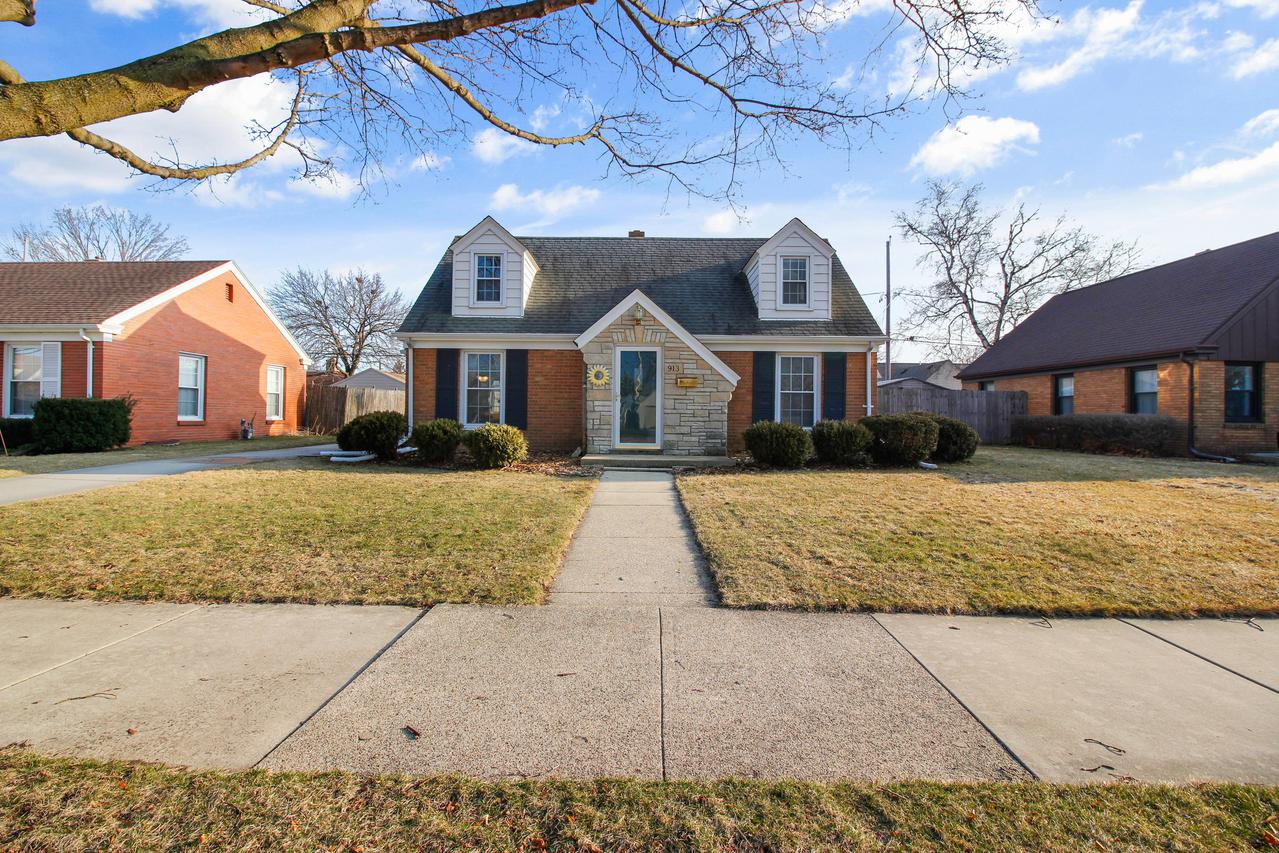913 Florence Ave., Racine, WI 53402